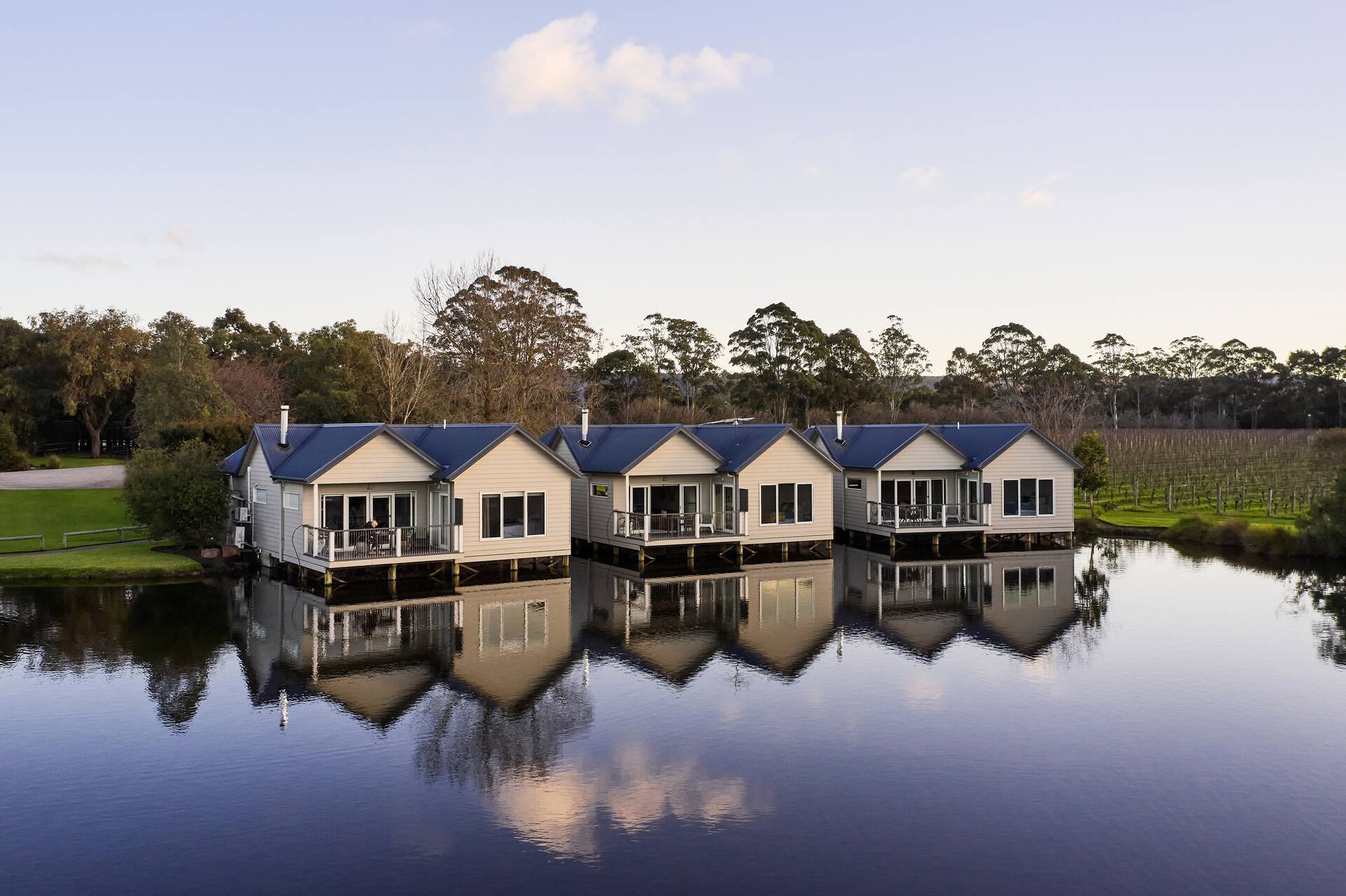 Lakeside Villas a Crittenden Estate