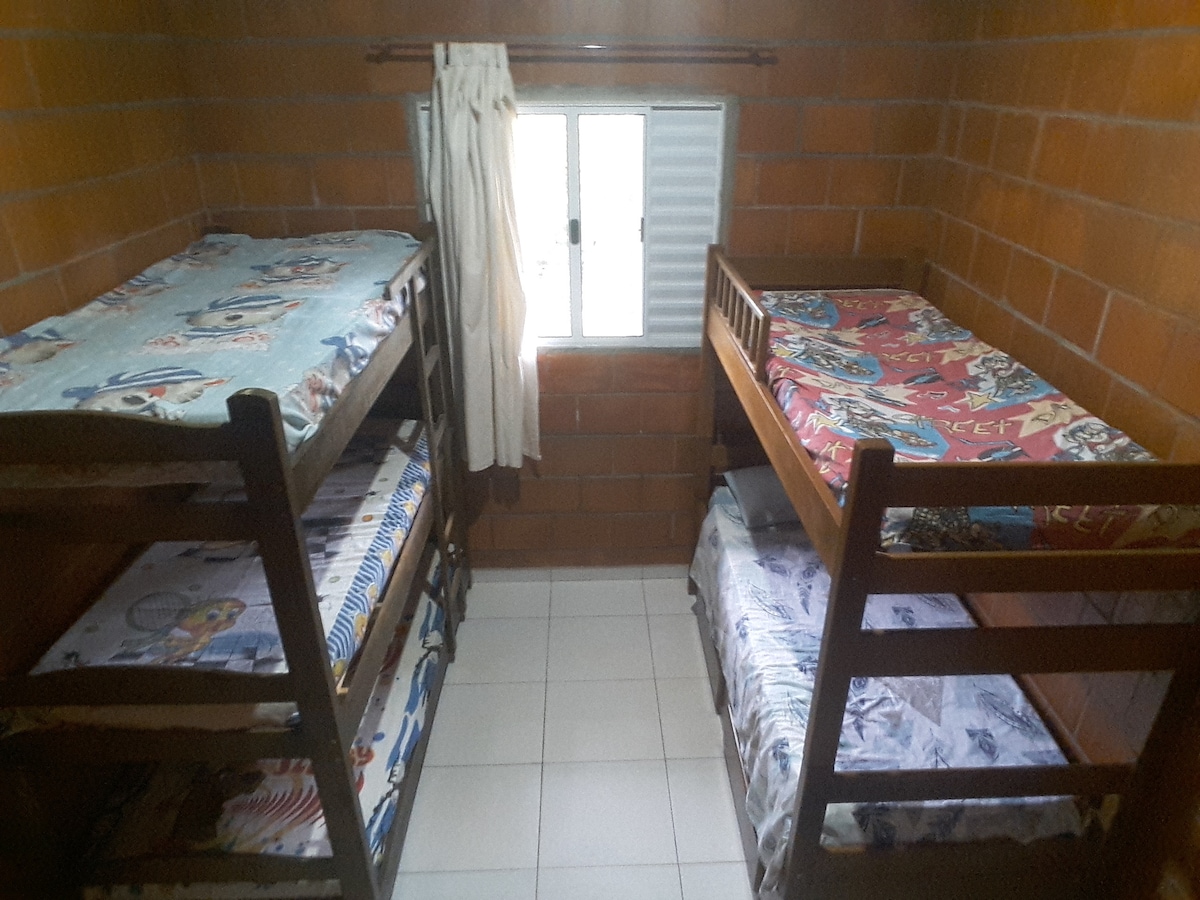 Quarto 2 - treliches