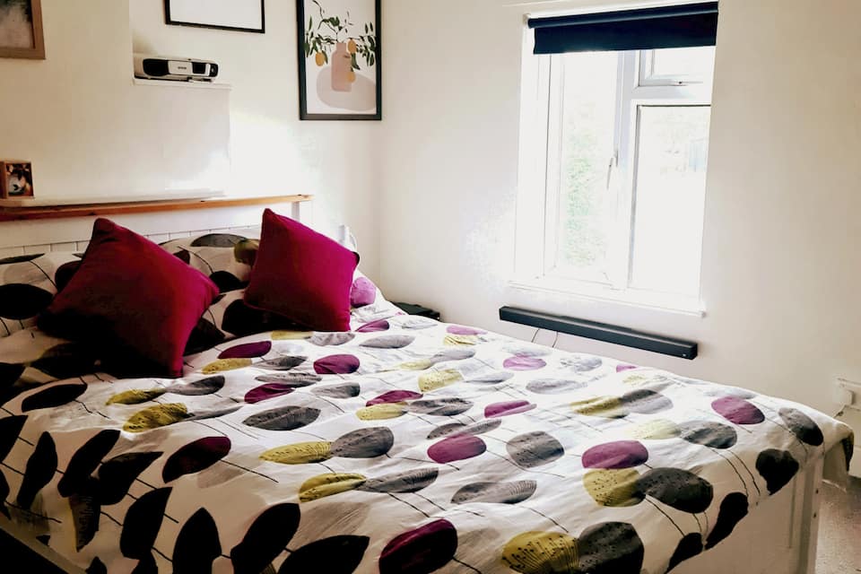 Charming Kintbury Cottage — photo 1