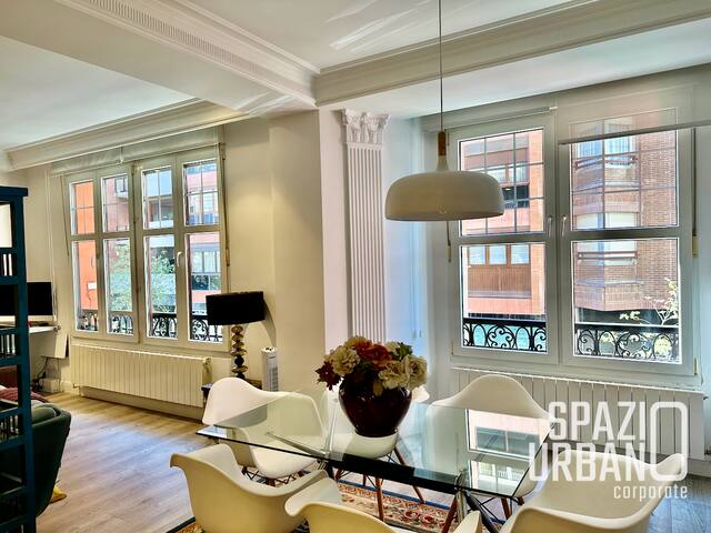 110 M2 apartment close to Guggenheim with parking gallery image 2