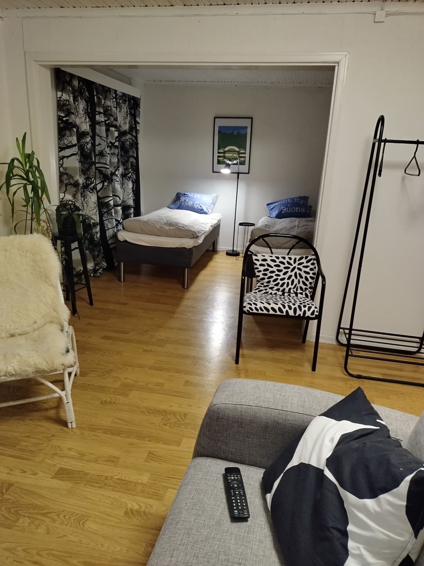 Lakeside Apartment 3