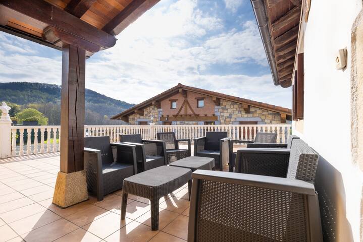 Etxe Nagusia Agroturismo compartir familia+amigos gallery image 3