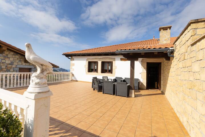 Etxe Nagusia Agroturismo compartir familia+amigos gallery image 2