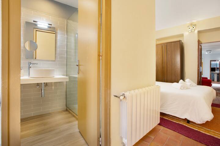 Beaches! Chic, modernized “castle” & apt, with A/C gallery image 4