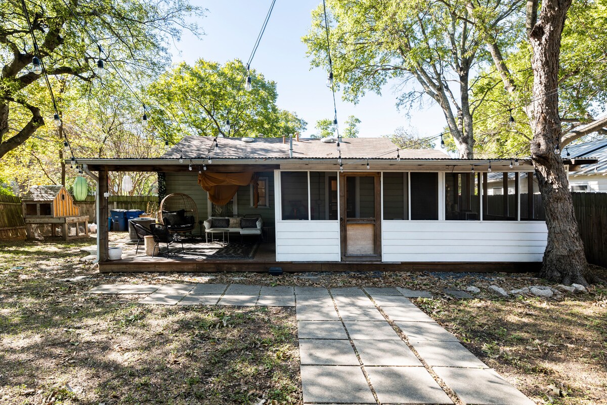 Hyde Park Cottage (Dog Friendly!)