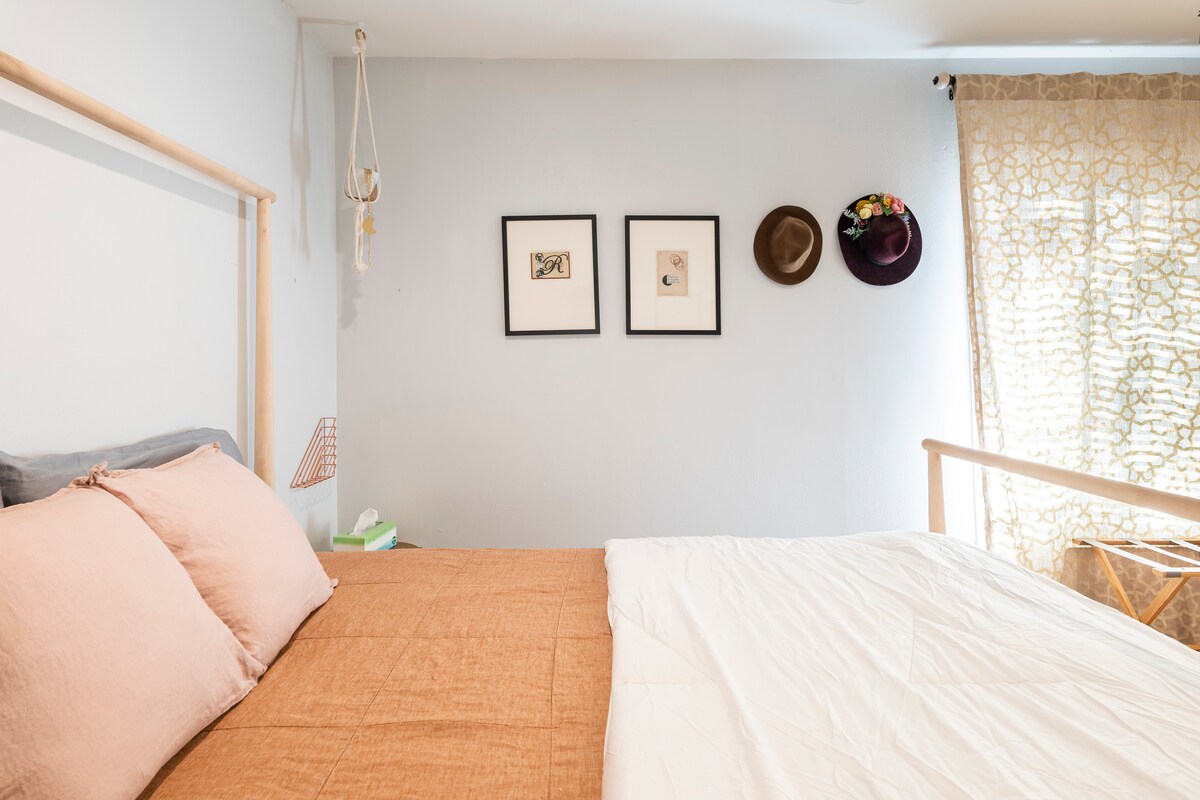 Hyde Park Cottage (Dog Friendly!)