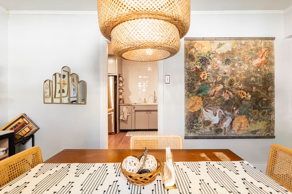 Hyde Park Cottage (Dog Friendly!)