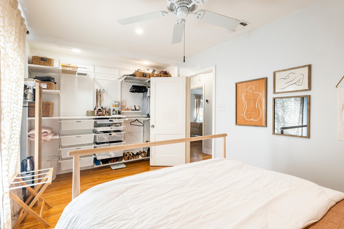 Hyde Park Cottage (Dog Friendly!)