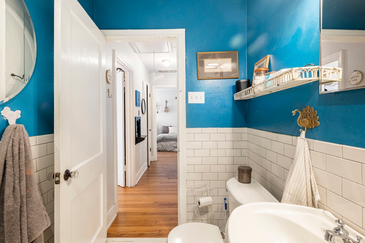 Hyde Park Cottage (Dog Friendly!)