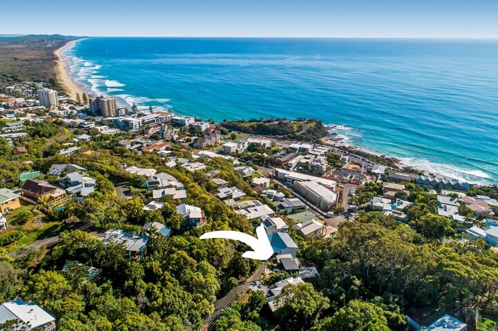 Pet Friendly Beach House Heated Pool & Ocean views gallery image 3