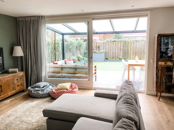 Modern Spacious Family Home In Amstelveen - Ámsterdam