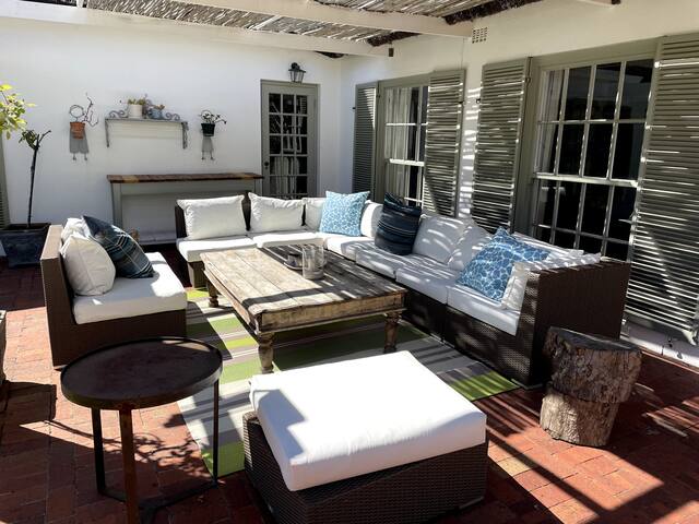 Vineyards area with gorgeous mountain views gallery image 5