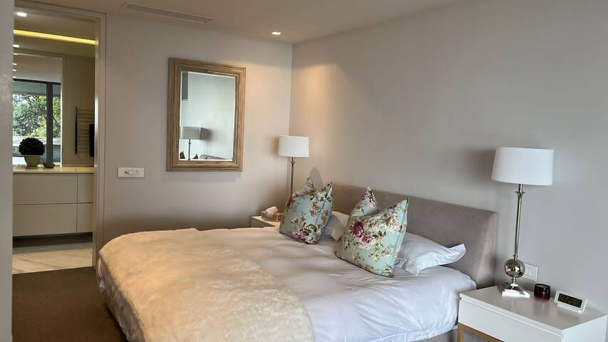 City Bowl Views gallery image 3