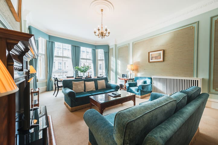 The Devonshire – Four Bedroom Apartment by Mansley