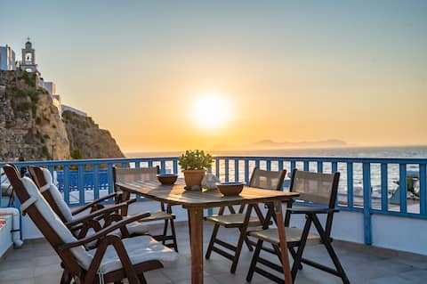 Imerios Nisyrian House