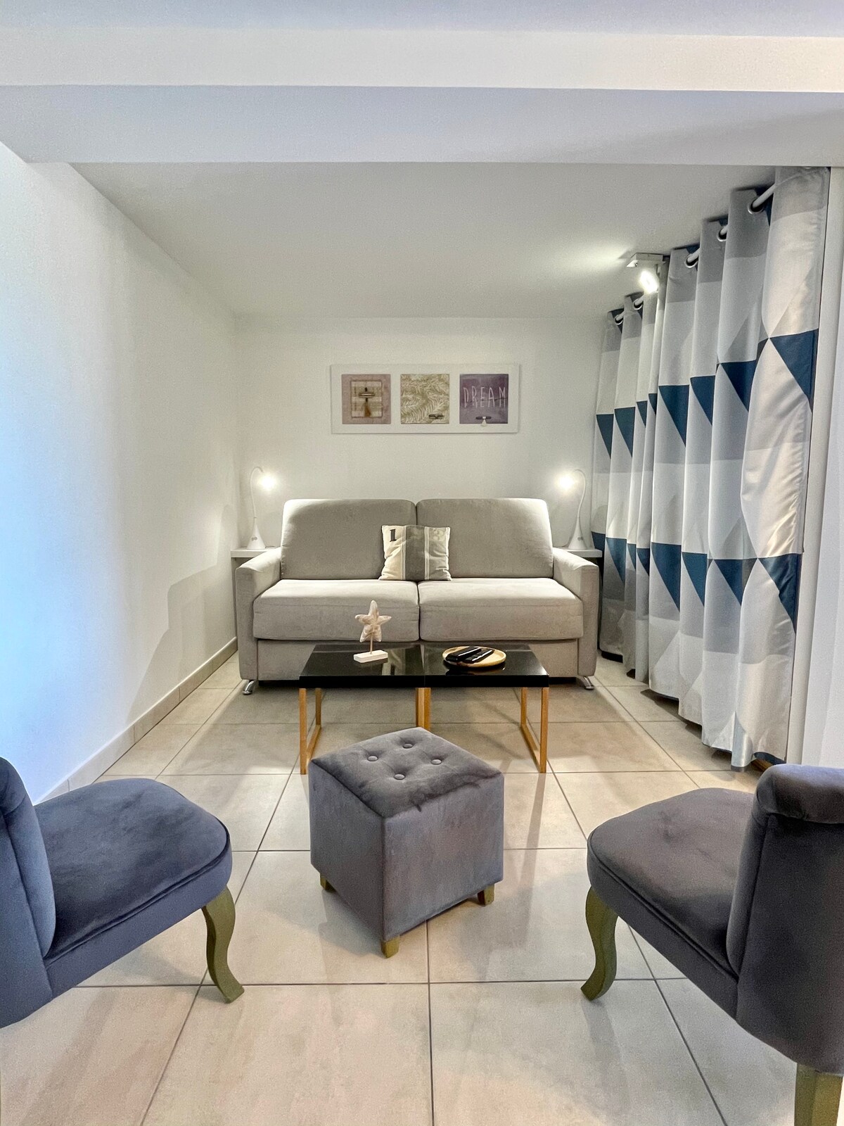 Airbnb performant: 3* independent studio in villa and pool à Sainte Maxime