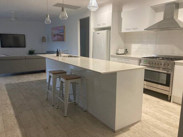 The Beach Retreat Kingscliff- Salt Beach gallery image 5