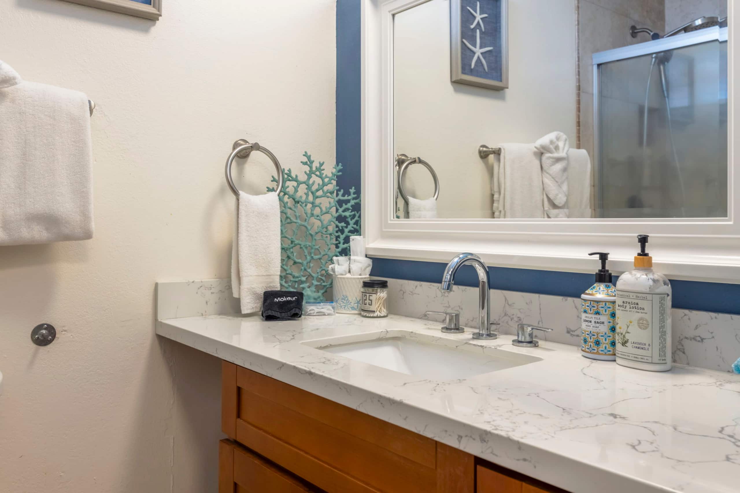 Condo in Lahaina · ★4.92 · Studio · 1 bath - Image 28