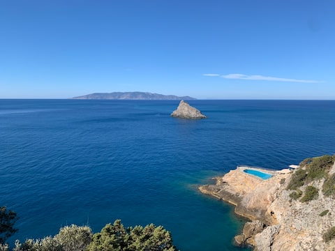 ARGENTARIO, CALAMORESCA Beautiful house on the sea