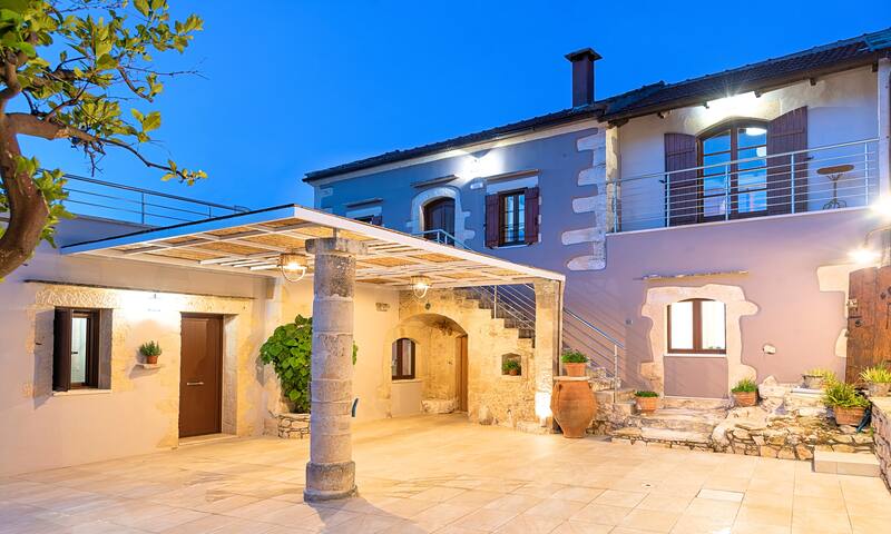 Cretan Lux Villa Heated Pool gallery image 2