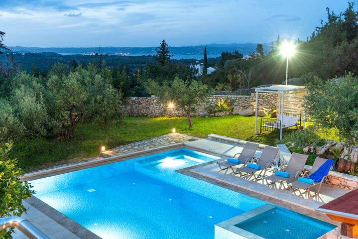 Cretan Lux Villa Heated Pool gallery image 3