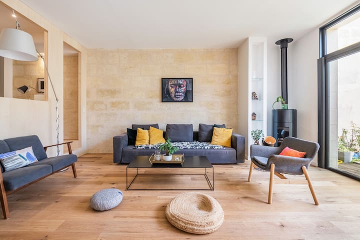 Maison contemporaine avec piscine à Bordeaux