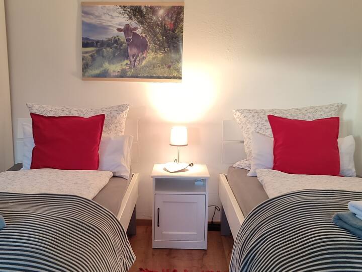 Gemütliches Ferienzimmer Trifts
Studio mit privatem Badezimmer