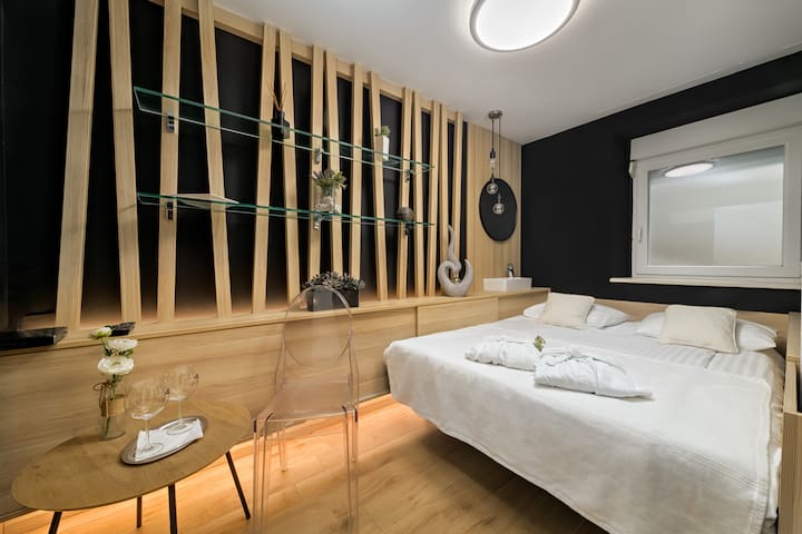 Madison Luxury Apartments managed Airbnb listing 2