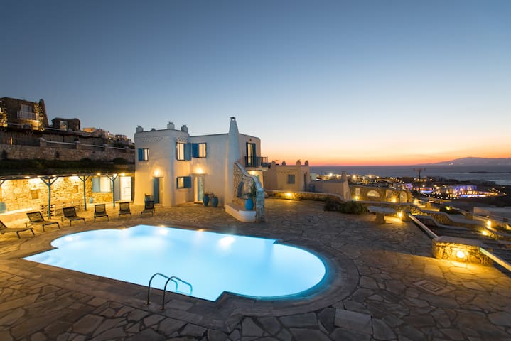 Cavo Alefkandra 6, by Mykonos Rocky Villas