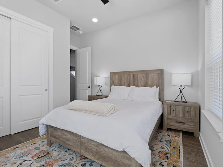 Downstairs Queen Bedroom.