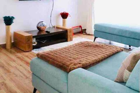 Cozy & private with home comforts!