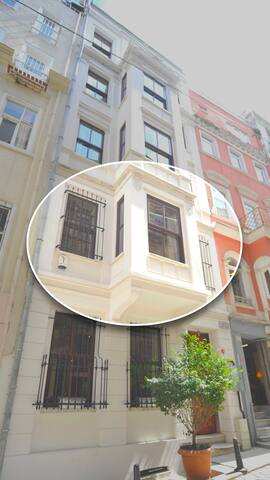Heart of Galata | 3BR Large Luxury Home+AC+Balcony gallery image 5
