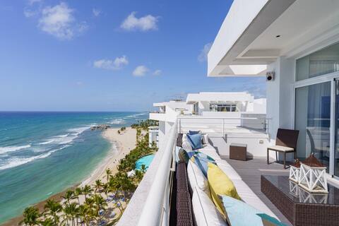 ✵★Luxury beachfront PH** 3BR, 5 beds at Marbella★✵
