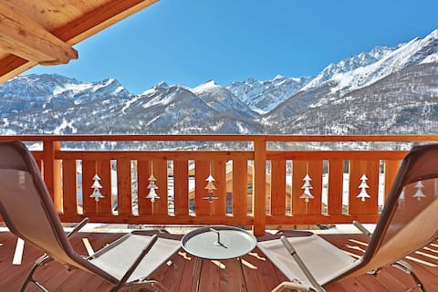 Luxury Chalet & Hot Tub – Serre Chevalier