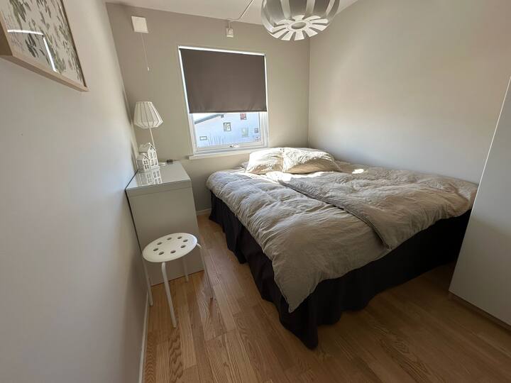 غرفة النوم 2 سرير مزدوج صغير