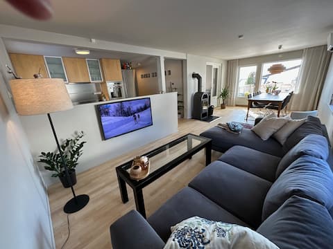 Successful Airbnb property: Large apartment centrally located in Molde in Molde