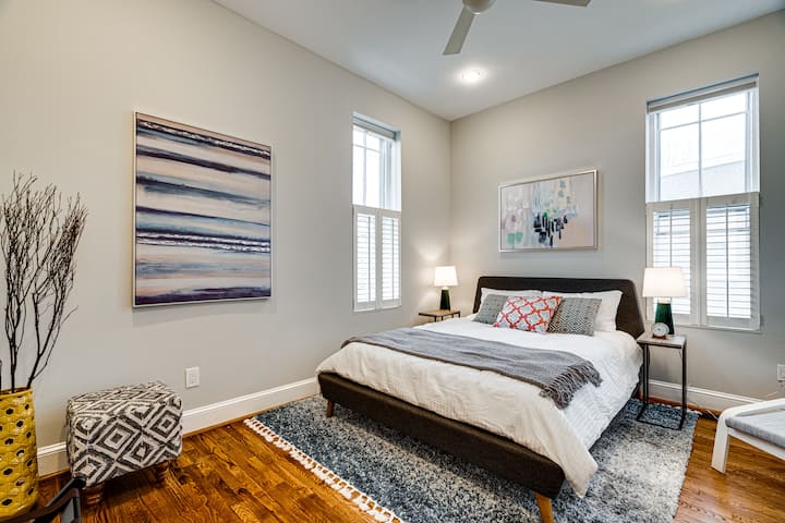 Segundo dormitorio con cama tamaño queen