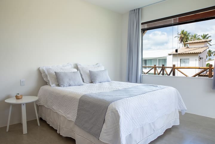 Room with a sea view... with wonderful ventilation! 