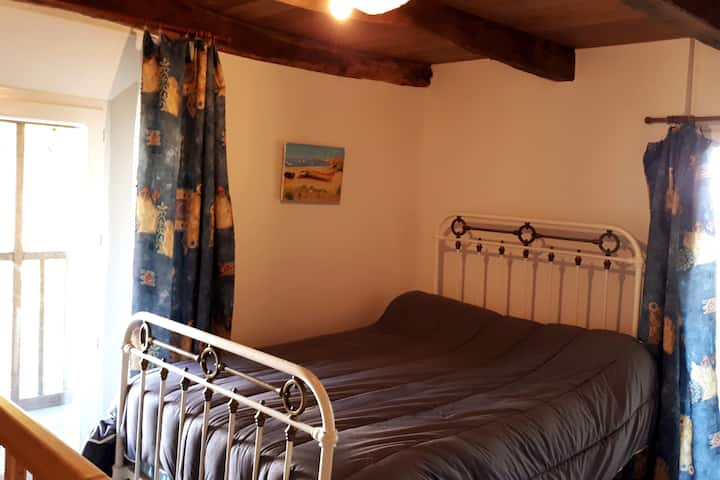 bed for 2 people