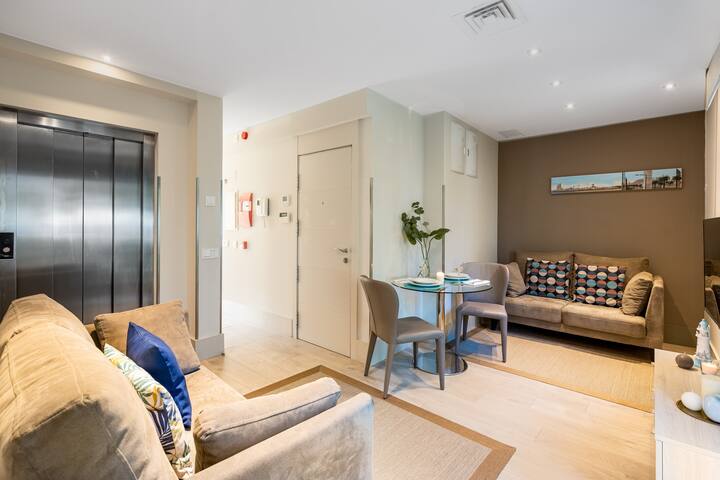 Kronos on the beach suite 1 gallery image 5