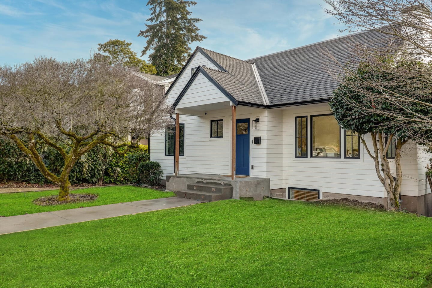 Fully Remodeled, near UW & Children’s Orthopedic