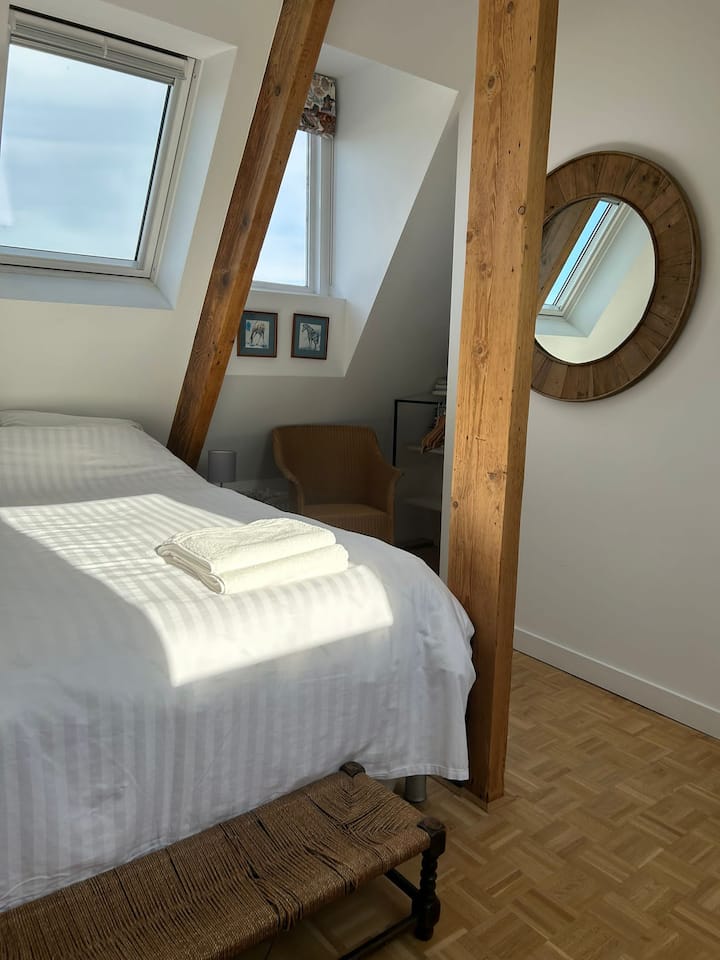 קומה עליונה חדר שינה 4, כפול גדול (160 ס"מ) 