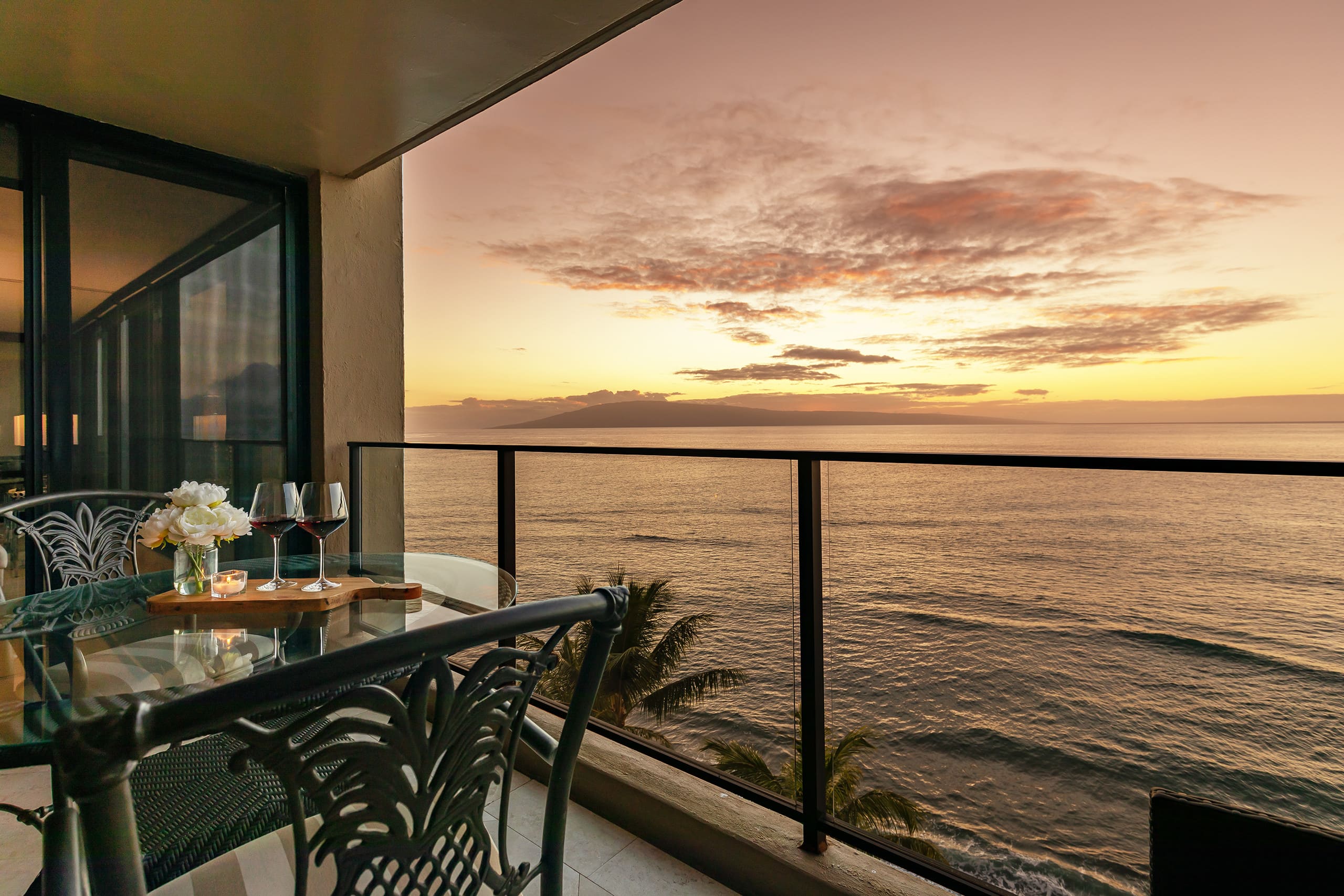 Condo in Lahaina · ★4.94 · 1 bedroom · 2 beds · 2 baths - Image 17