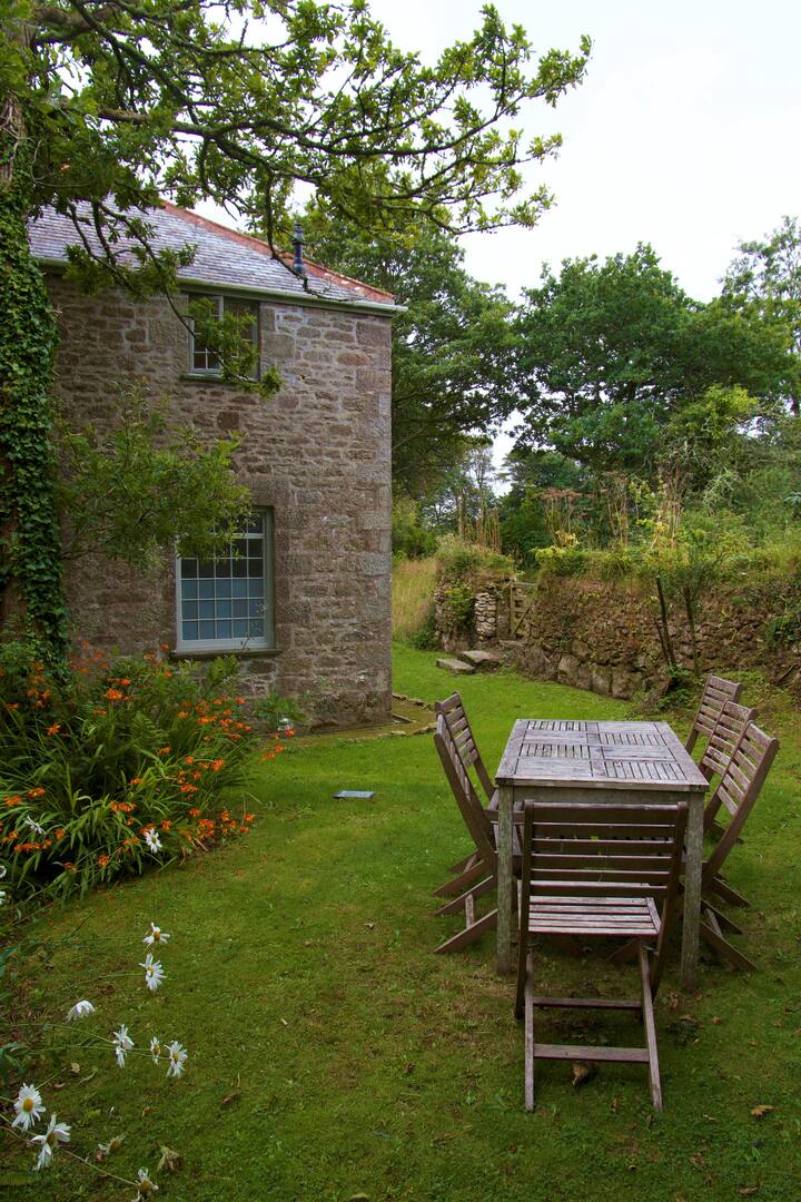 The Coach House Houses for Rent in Constantine, England, United