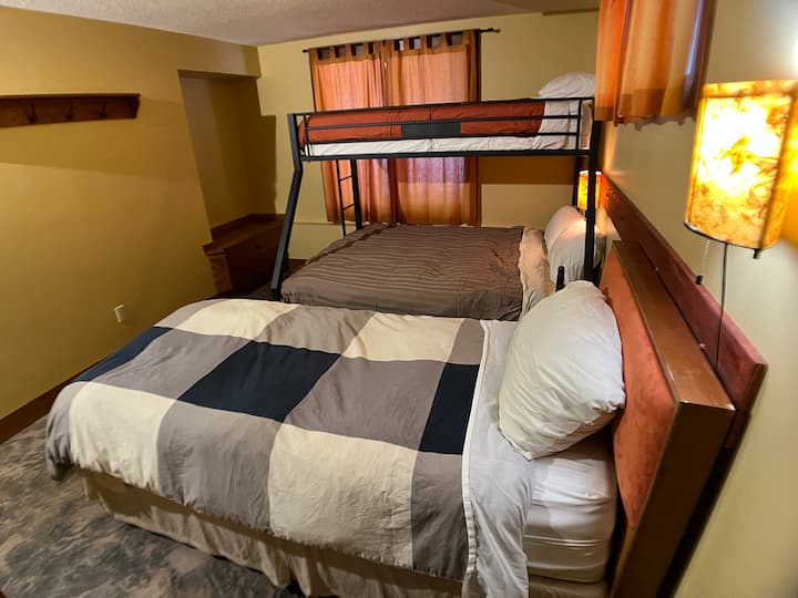 Спалня №3 (мамбо) Отопляем бетонен под. 