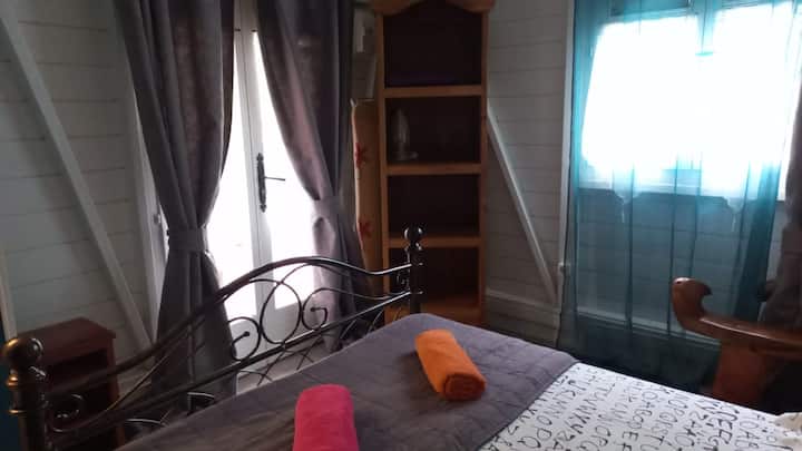 ห้อง N ° 1
1 เตียงคู่