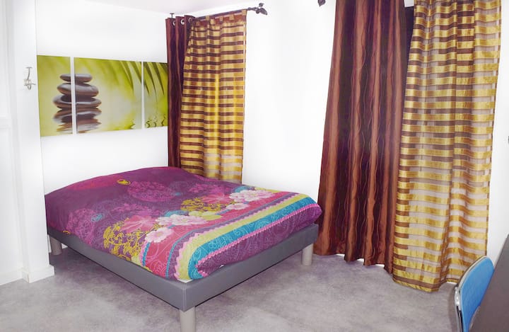 Соба со 1 двоен кревет.