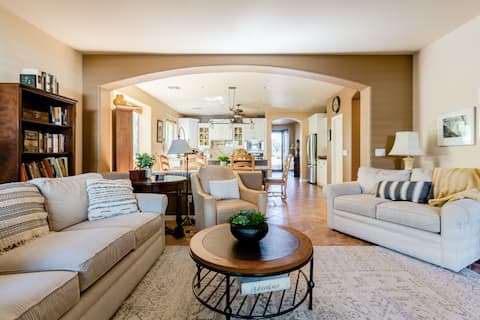 Top Airbnb: Home Away Home in North Gateway