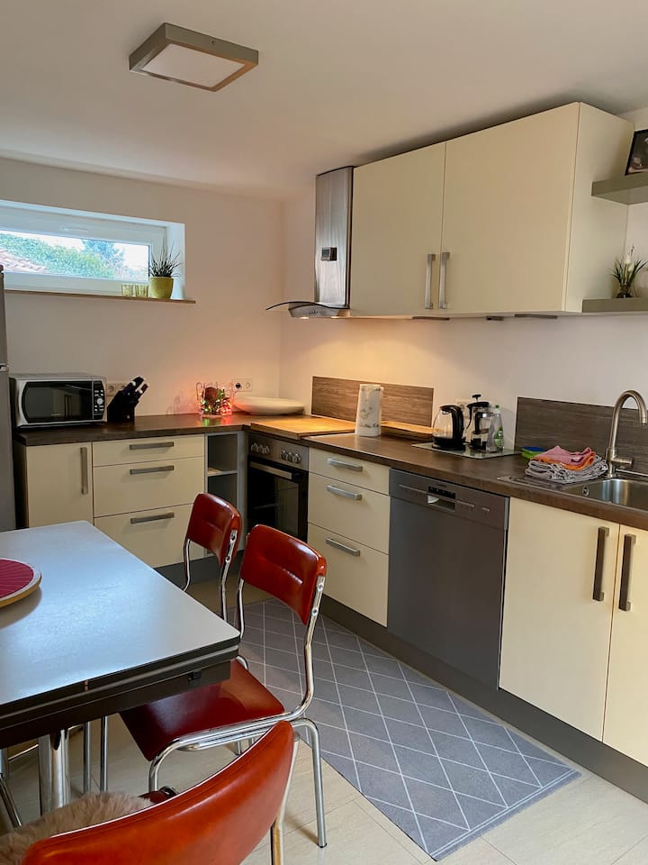 Entire apartment - 2-room kitchen-bath - MZ-Hechtsheim