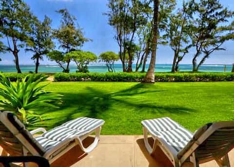 Top Airbnb: Oceanfront-45 steps to beach-uncrowded-sunrises-AC in Kapaa